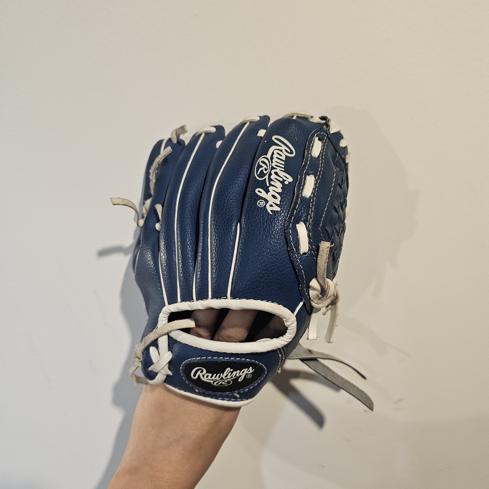 Youth Rawlings Ball Glove - Mark Buehrle Autograph Model (PL9 - REG)